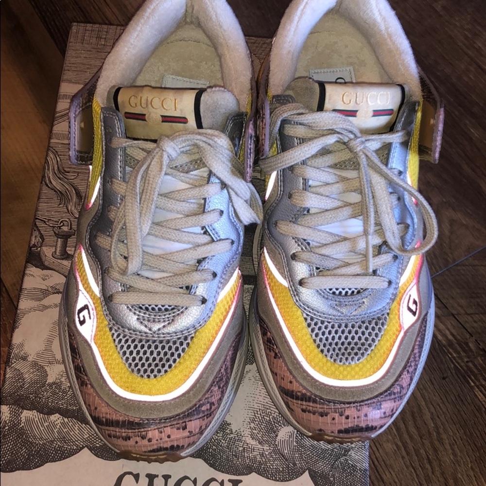 Sold on Instagram - Picture 3 of 9